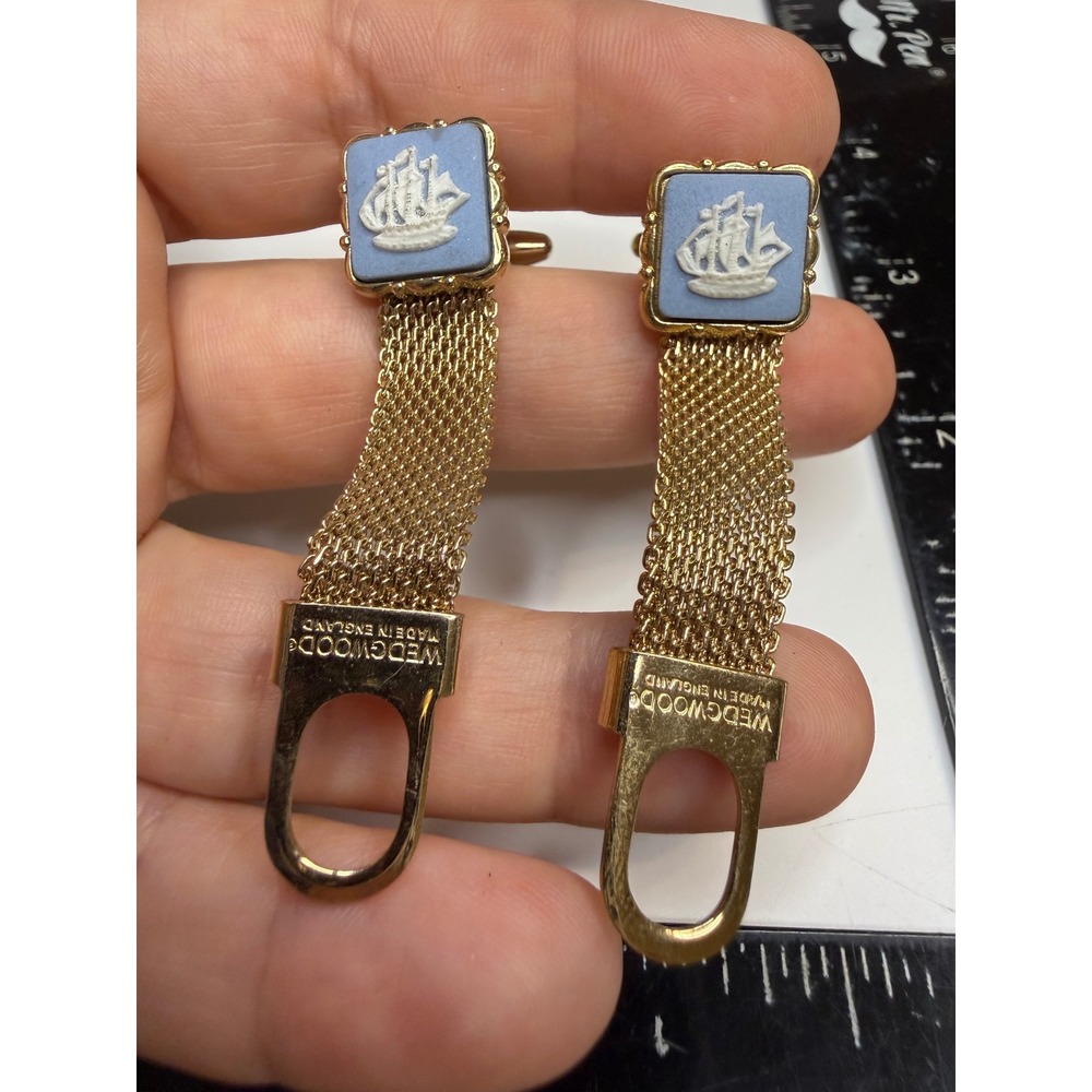 Wedgwood Jasperware Blue Ship Wrap Cufflinks Gold Tone Mesh Made in England